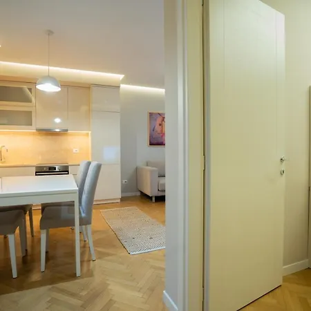 Apartment Center Liv
