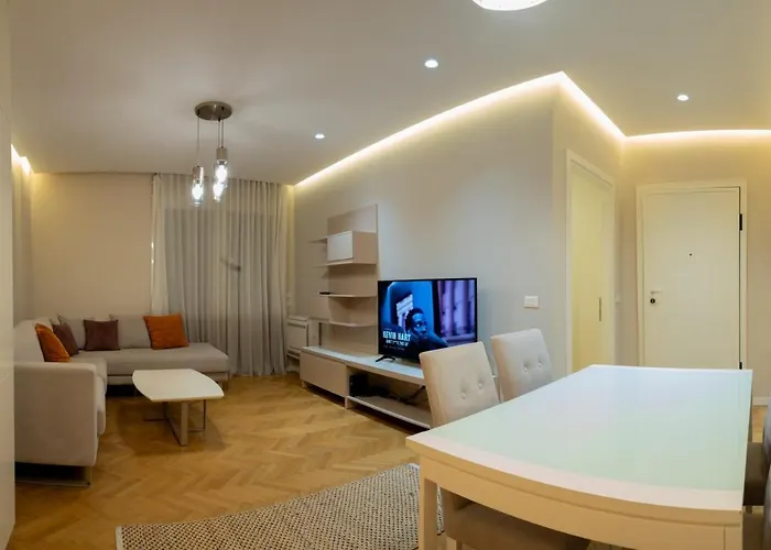 Center Sav Bellevue Тирана